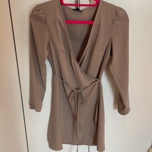 Topshop long sleeve wrap dress NWT